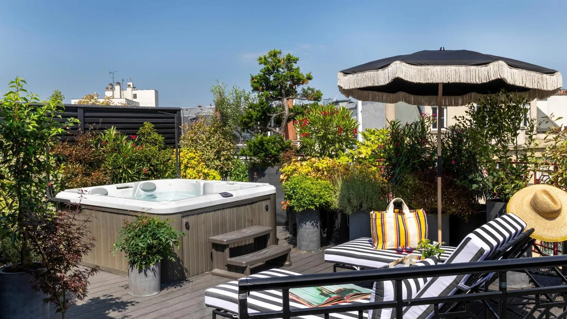 Hotel Felicien & Spa contacts